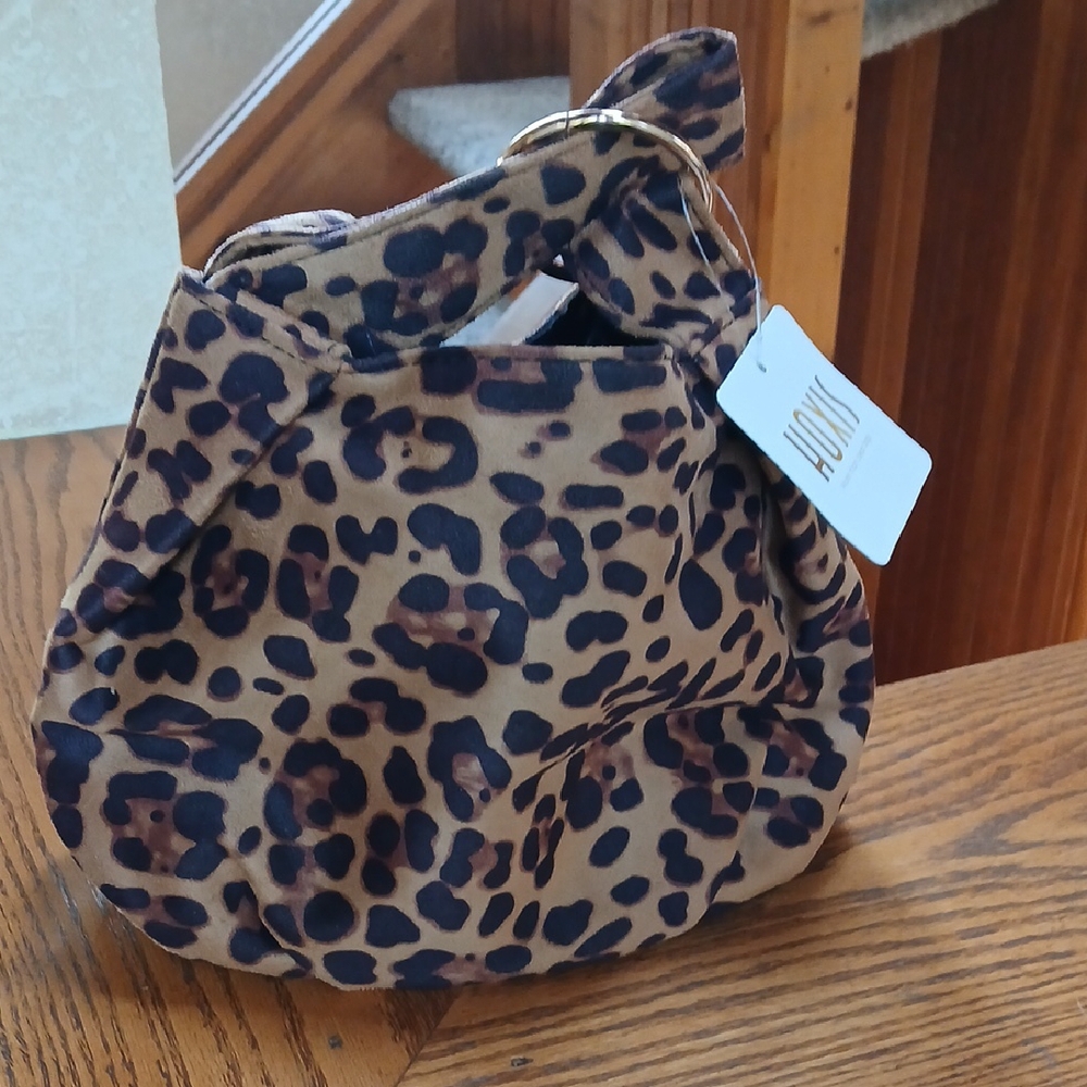 HOXIS  Leopard Print Wristlet-Pouch